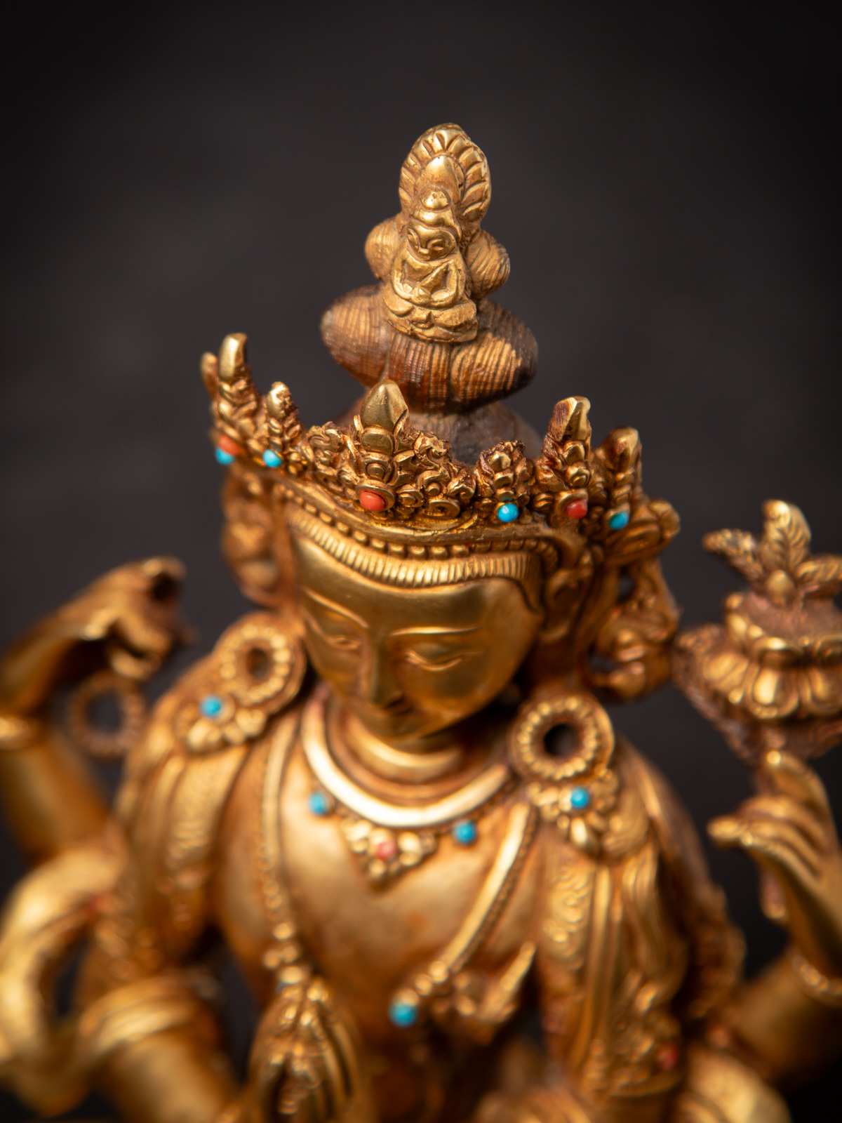 黄铜尼泊尔观世音菩萨雕像